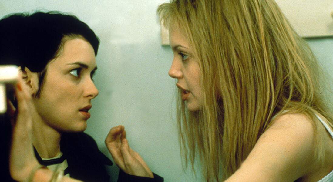 1999 : Winona Ryder et Angelina Jolie dans Une vie volée.