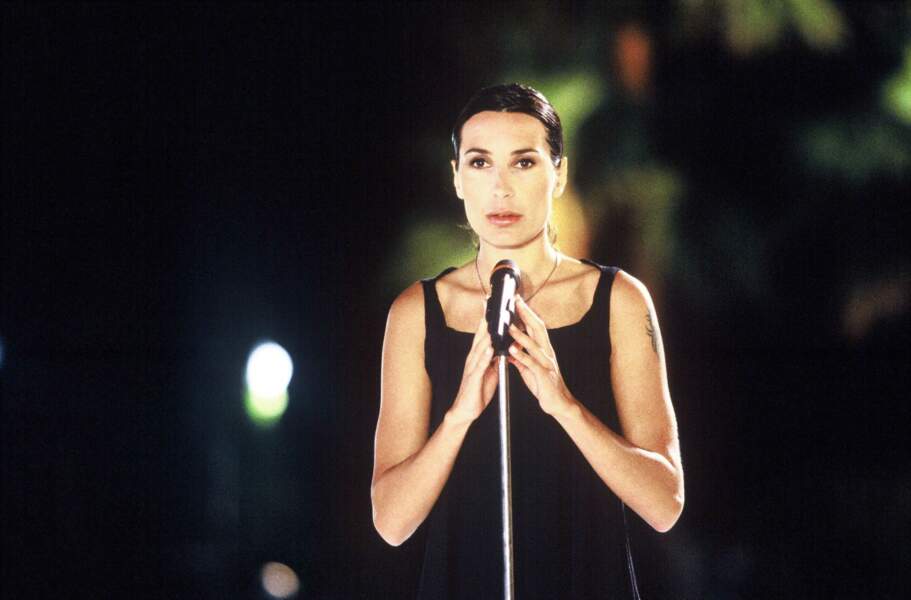 La chanteuse participe à l'émission "50 ans de tubes" sur TF1, en 1999.