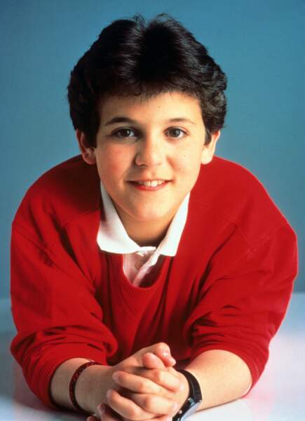 Fred Savage, alors âgé de dix ans, joue le rôle de Kevin Arnold, le jeune héros de la série de 1988, Les Années Coup de Cœur.