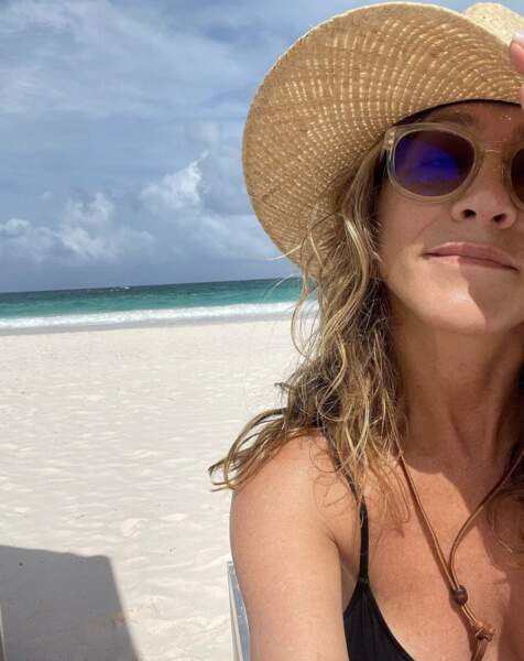 Jennifer Aniston, elle, est plutôt une adepte des plages de sable fin.