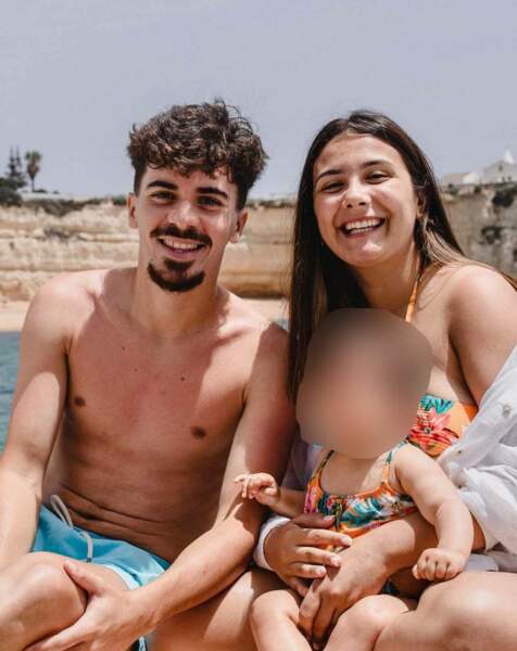 En juin 2022, la petite famille passait des vacances reposantes dans le sud du Portugal, en Algarve. 