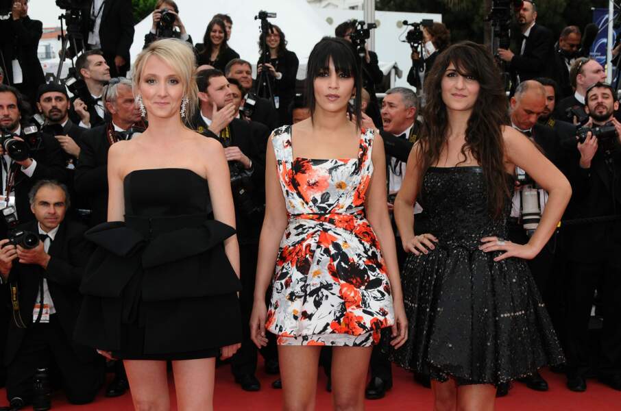 Sur le tapis rouge du 63e festival de Cannes, elle est resplendissante en robe noire aux côtés de Leïla Bekhti et de Geraldine Nakache