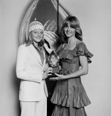 En 1977, elle est nommée meilleure interprète musicale féminine aux côtés de Jodie Foster aux People's Choice Awards