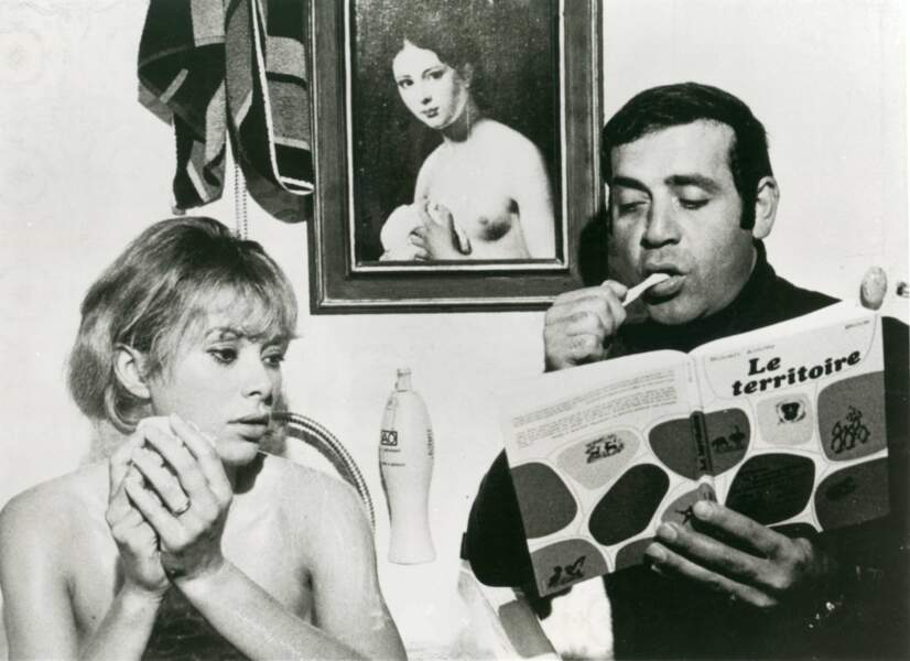 Mireille Darc avec Jean Yanne dans Week-end (1967)