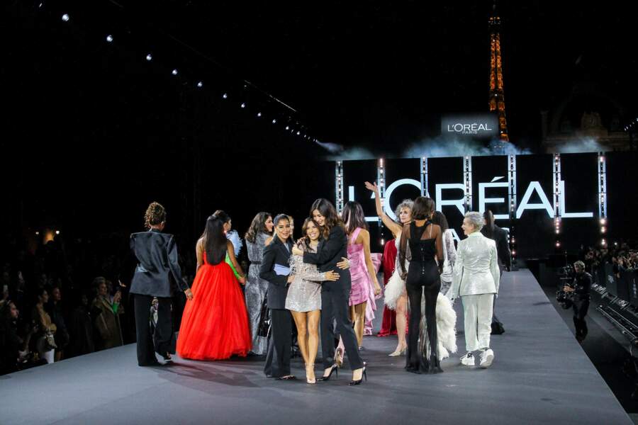 Ce dimanche 2 octobre avait lieu le défilé L'Oréal Paris dans le cadre de la Fashion Week française.
