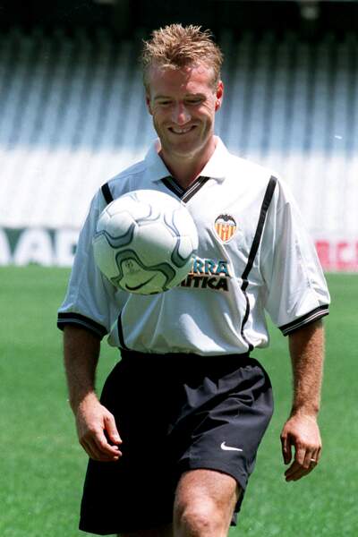 Avant d'être sélectionneur et entraîneur, Didier Deschamps était joueur et a terminé sa carrière à Valence, en Espagne (2000/2001)