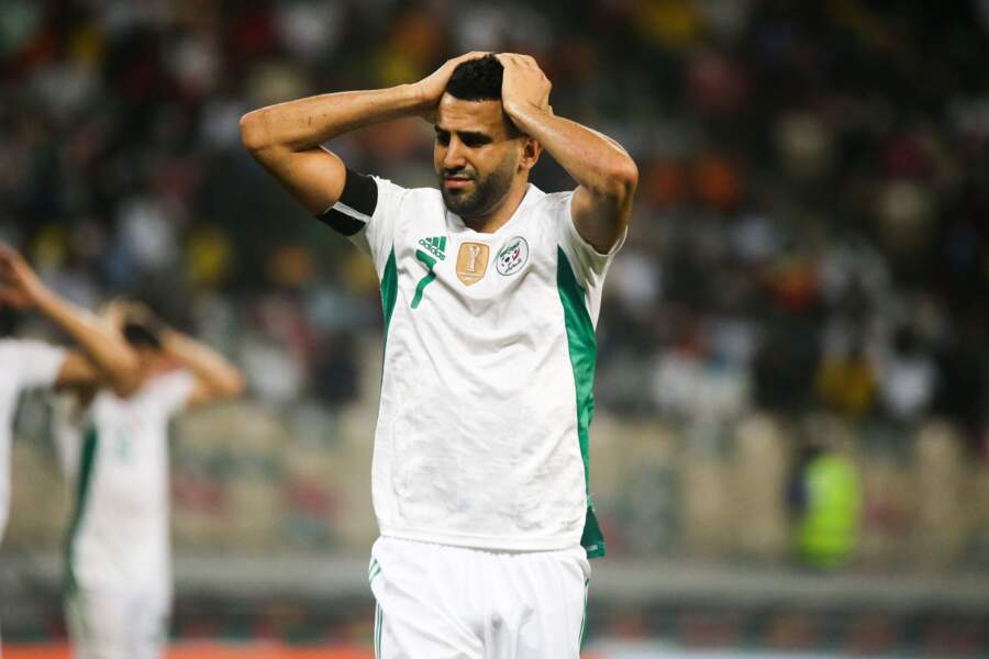Le maître à jouer de Manchester City et de l'Algérie Riyad Mahrez subit la même cruelle réalité