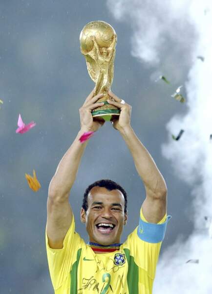 Le Brésilien Cafu est celui qui a joué le plus de finales consécutives (1994, 1998 et 2002)