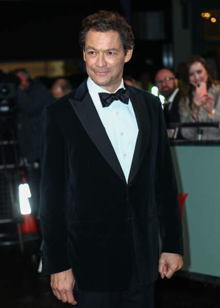 Dominic West joue le prince Charles 