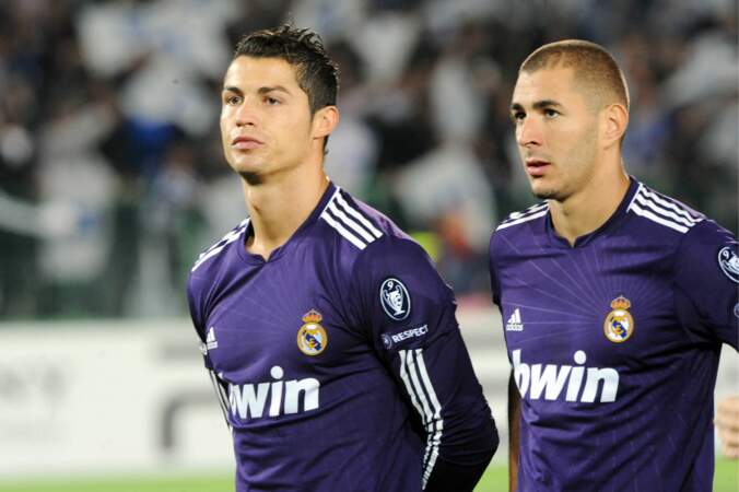 Durant plusieurs saisons, Karim Benzema se met au service de la star de l'équipe du Real Madrid, le Portugais Cristiano Ronaldo