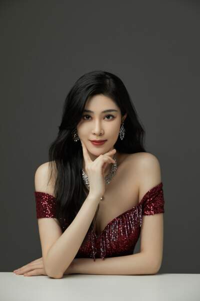 Miss Chine, Alice Jiang Sichen