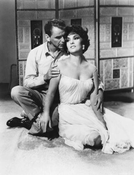 Gina Lollobrigida avec Franck Sinatra dans La proie des vautours (John Sturges, 1959).