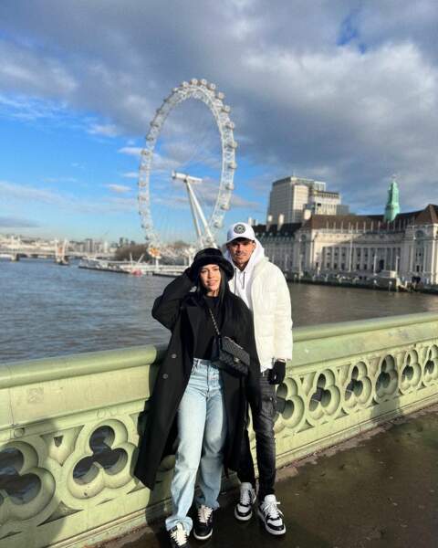 Ils sont aussi partis à la découverte de Londres, prenant la pose devant le London Eye