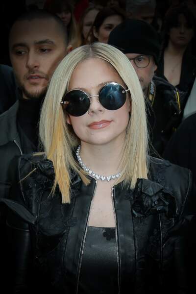 La chanteuse Avril Lavigne au défilé Elie Saab