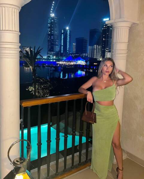 Daniela Machado a récemment voyagé à Dubai, une ville qu'elle semble beaucoup apprécier avec Joao Cancelo.