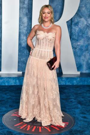 Hilary Duff lors des Vanity Fair Oscars Party 2023 à Los Angeles, dimanche 12 mars