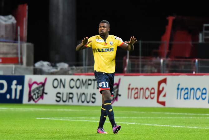 Marcus a fait ses débuts professionnels à Sochaux en Ligue 2 en 2015
