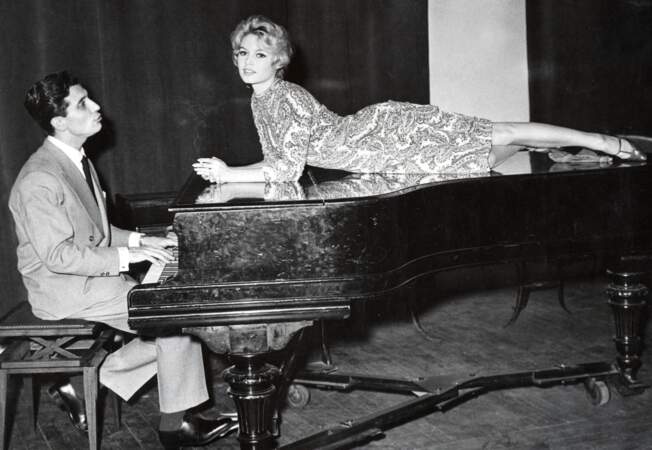 Gilbert Bécaud avec Brigitte bardot en janvier 1960