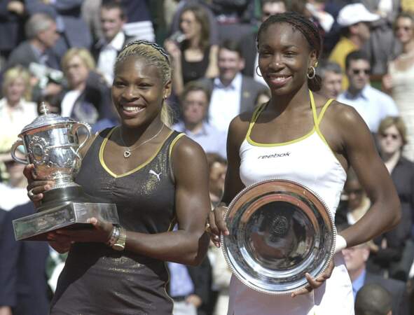Pour la première fois, la cadette bat sa sœur ainée en finale de Roland-Garros en 2002.