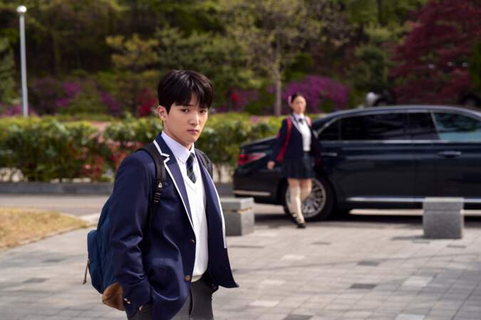 Choi Min-young incarne Dae, le petit ami à distance de Kitty qui va avoir le choc de sa vie lors de l'arrivée de cette dernière à Séoul