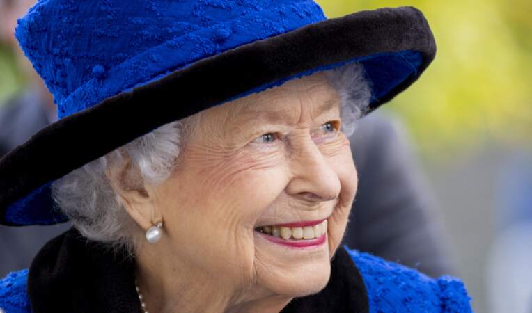 "Aujourd’hui, nous nous souvenons de la vie extraordinaire et de l’héritage de feu Sa Majesté la Reine Elizabeth. Tu nous manques à tous. W & C" ont-ils écrit sur leur compte Instagram.
