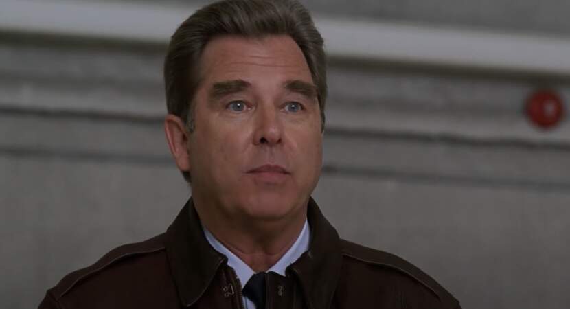 Hank Landry est également un personnage phare découvert dans la saison 9 de Stargate SG-1.