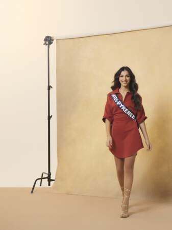 Miss Midi-Pyrénées 2023, Nadine Benaboud, est chargée de clientèle et mesure 1,71 m