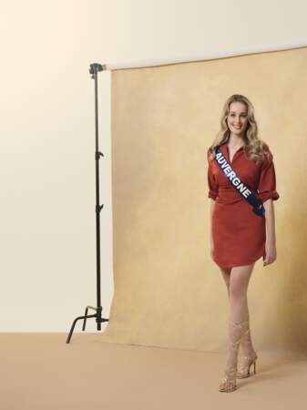 Miss Auvergne 2023, Oriane Mallet, est étudiante en marketing et communication et mesure 1,82 m