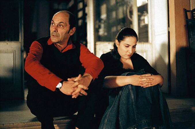 Dialogue difficile entre Bacri et Marilou Berry, sa fille à l'écran, dans le film d'Agnès Jaoui "Comme un image" (2003)