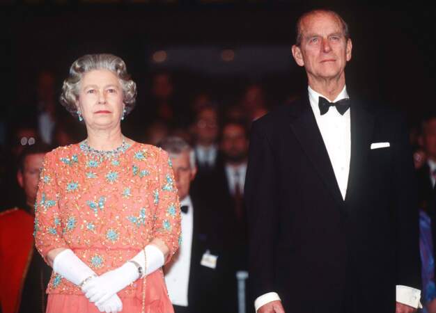 Le couple royal tentera durant plus d'une décennie de faire tenir ce mariage malheureux mais en décembre 1992 Charles et Diana divorceront. "On était trois dans ce mariage" dira la Princesse Diana pour expliquer cet échec.