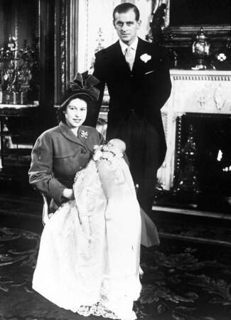 En 1948 la princesse Elisabeth et le duc d'Edimbourg accueilleront leur premier enfant, Charles né le 14 novembre au palais de Buckingham