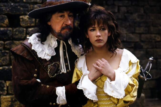 Philippe Noiret et Sophie Marceau dans La fille de d'Artagnan (1994)