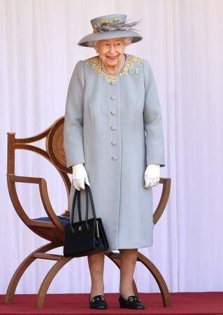 La reine est apparue très souriante.