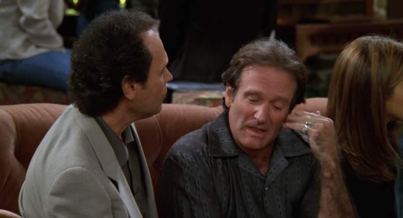 Oui, oui, c'est bien Robin Williams et Billy Crystal qui sont assis sur la canapé du Central Perk