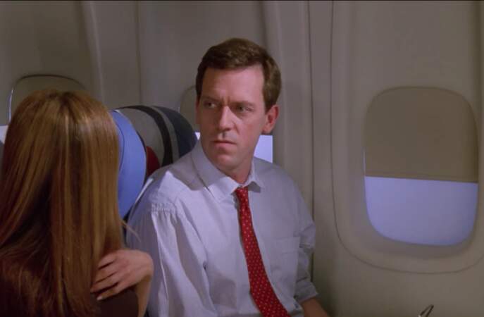 Vous reconnaissez ce comédien qui remonte les bretelles à Rachel prête à déclarer son amour à Ross sur le point de se marier ? Il s'agit de Hugh Laurie bien sûr !
