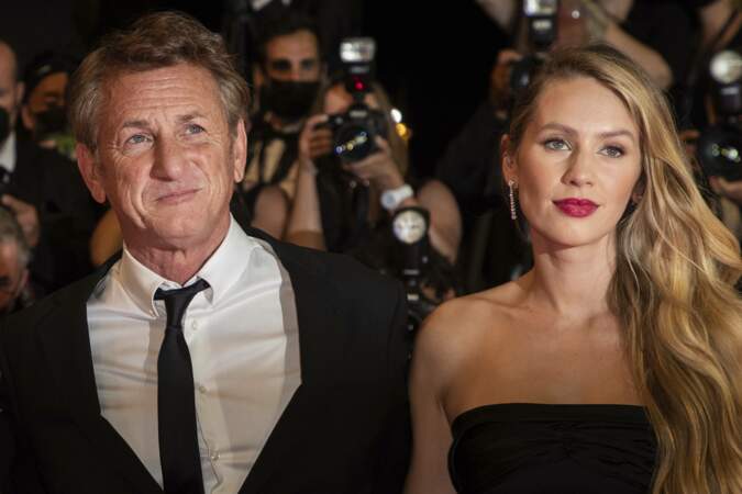 Père et fille, Sean et Dylan Penn sont enfin réunis sur le tapis rouge de Cannes le 10 juillet 2021