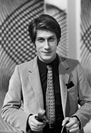 1967 : il est invité sur le plateau de l'émission Tilt, présentée par Michel Drucker.
