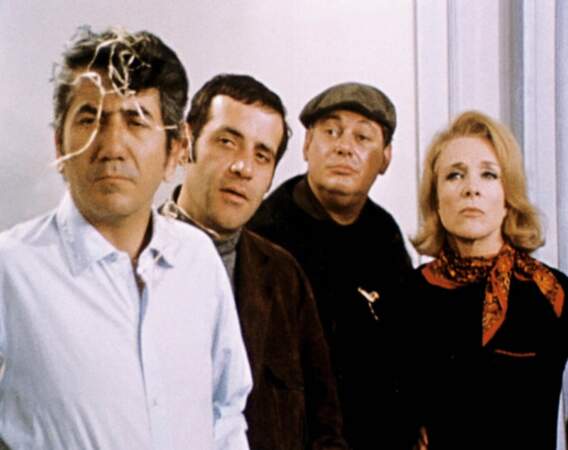 Micheline Presle est Eve Lagarde dans la série télé "Les saintes chéries" (1965) avec Daniel Gélin et Jean Yanne.