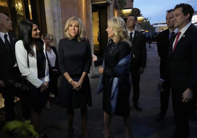 Brigitte Macron et Jill Biden complices lors d'un déjeuner à Rome