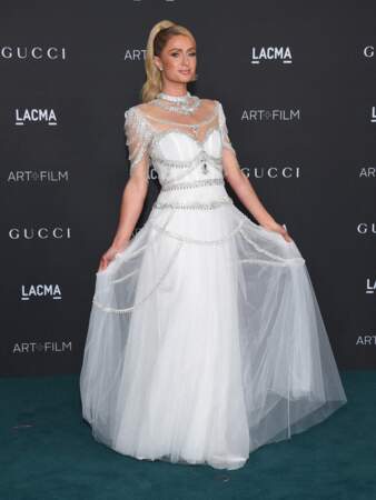 Paris Hilton, en robe de princesse