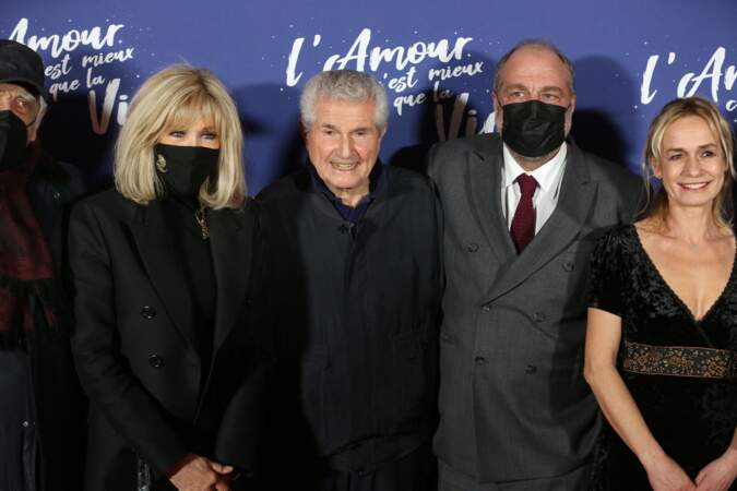 Brigitte Macron, Claude Lelouch, Eric Dupond-Moretti et Sandrine Bonnaire réunis sur tapis rouge pour l'avant-première de L'amour c'est mieux que la vie 