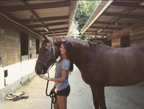 Sarah pratique l'équitation ! 