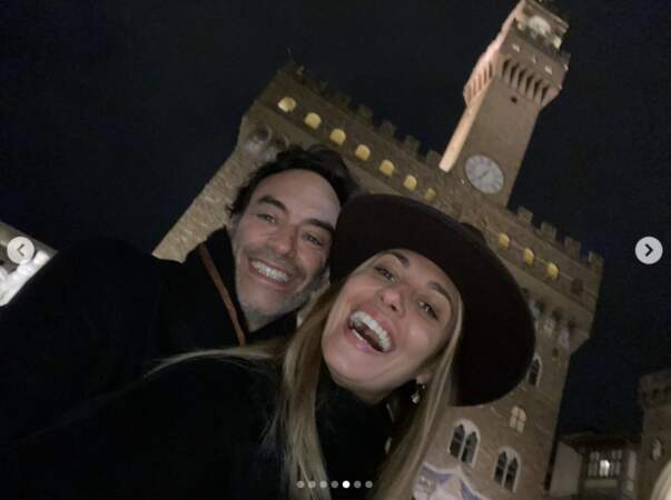 Anthony Delon et Sveva Alviti tout sourire à Florence.
