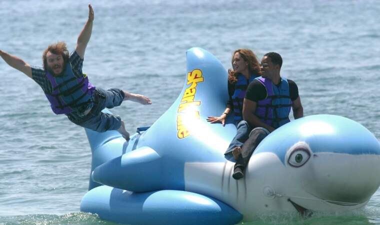 Will Smith, Angelina Jolie et Jack Black se jettent à l'eau pour la promotion de Gang de requins en 2004