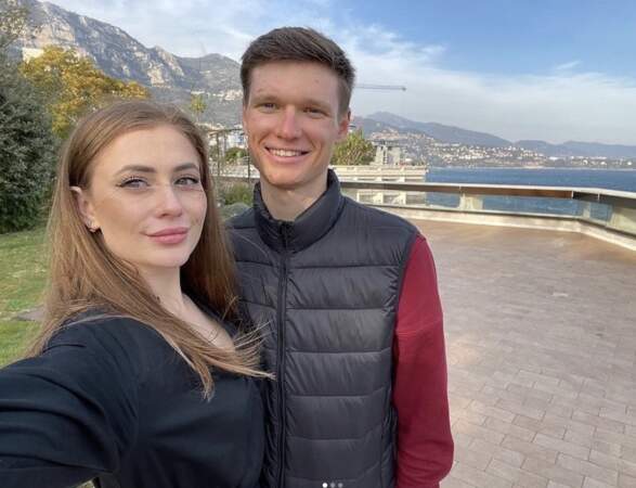 Le coureur russe de la team Bora - Hansgrohe, Aleksandr Vlasov, en compagnie de sa femme Galina à Monaco.