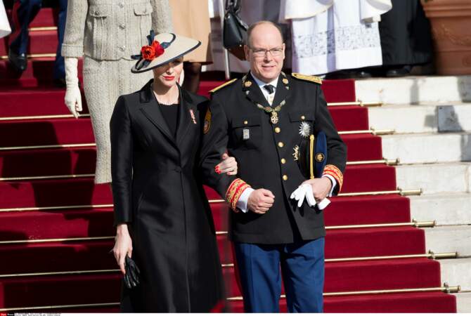 19 novembre 2016 : les époux s'en vont de la cathédrale de Monaco, lors de la fête nationale 