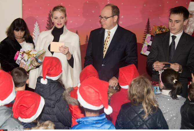 La princesse Charlène et le prince Albert célèbrent Noël à Monaco en 2015
