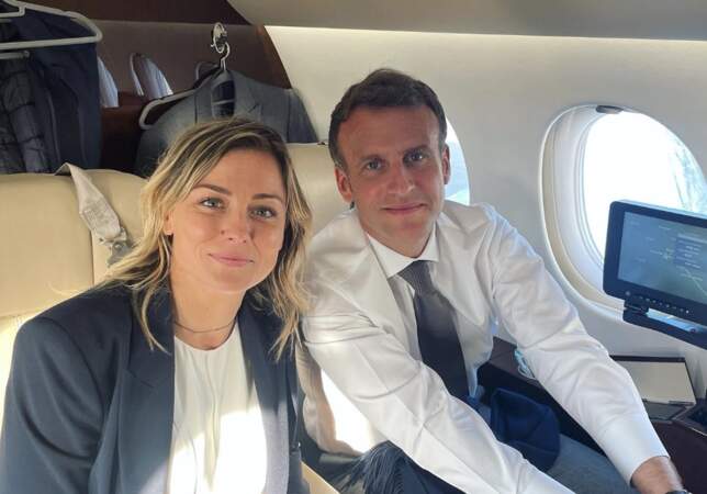 Dans le jet présidentiel avec Emmanuel Macron !