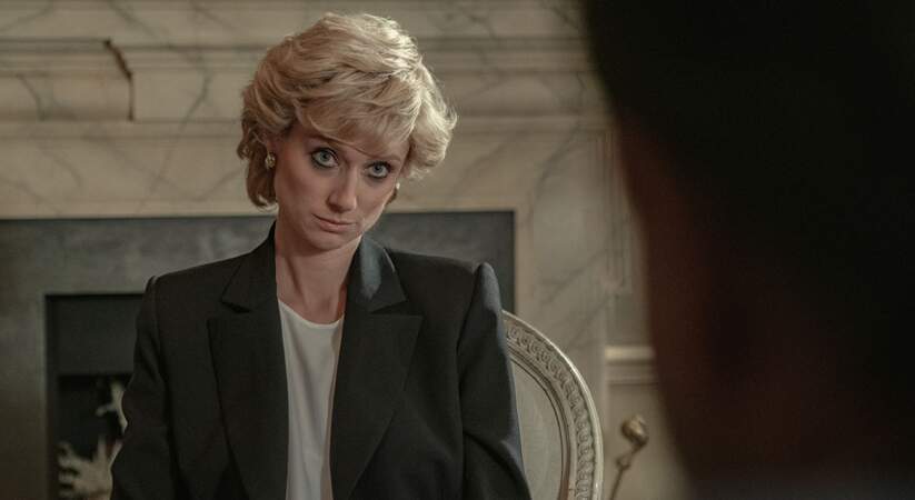 La saison 5 ne pouvait pas ne pas recréer la séquence fameuse de l'interview de Diana à la BBC.
