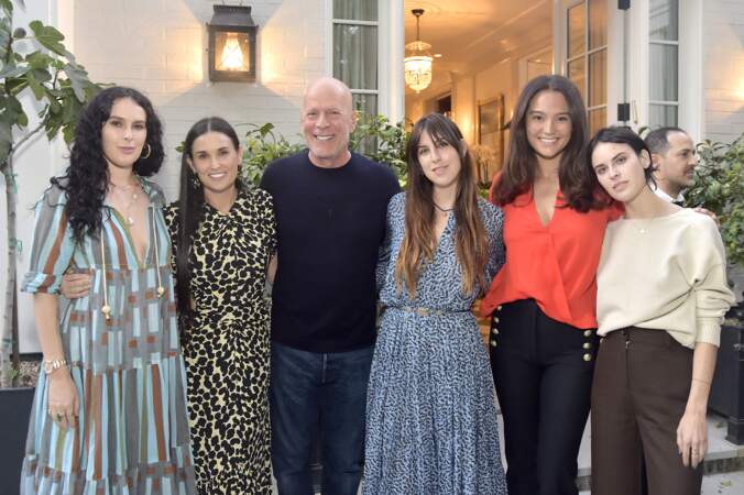 Très entouré, Bruce Willis peut s'enorgueillir d'avoir su garder près de lui les femmes de sa vie